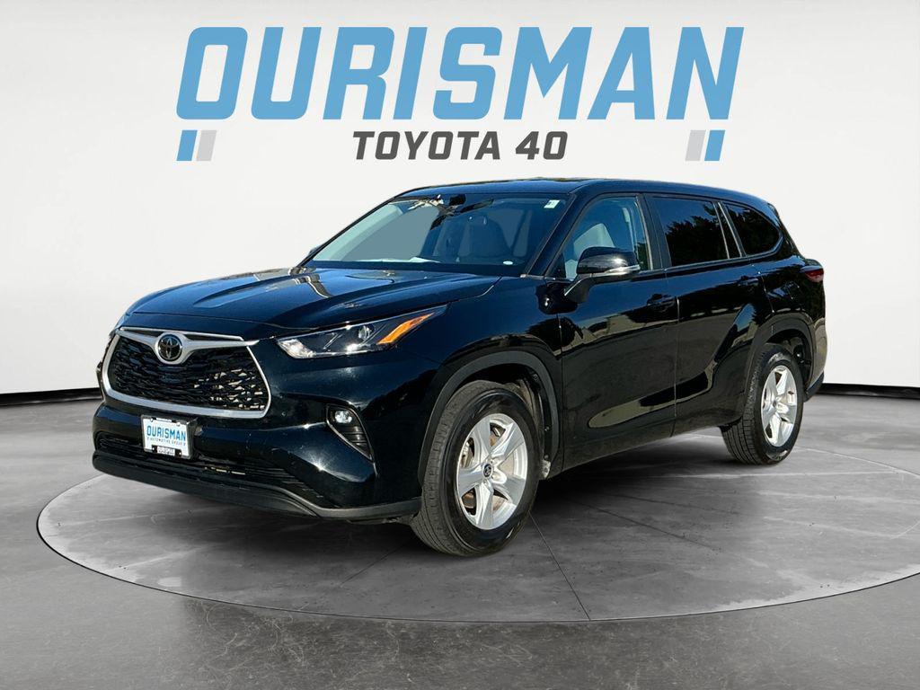 used 2023 Toyota Highlander car, priced at $27,500