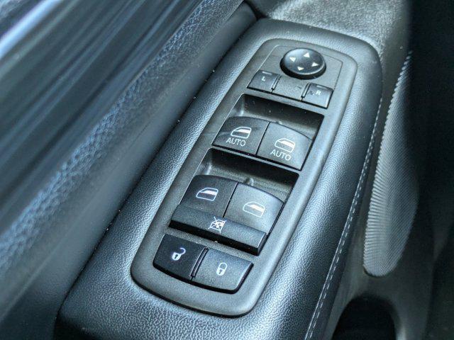 used 2021 Jeep Grand Cherokee car, priced at $16,684