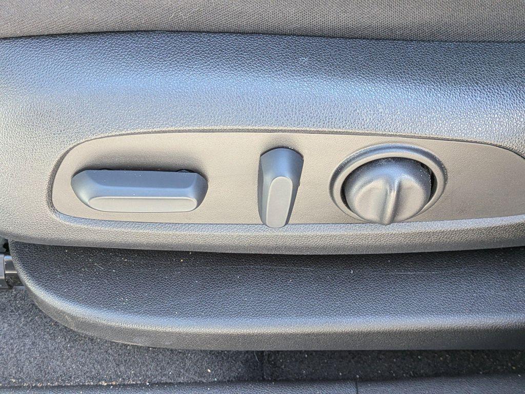 used 2022 Chevrolet Equinox car, priced at $18,584
