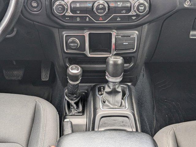 used 2022 Jeep Wrangler Unlimited car, priced at $25,884