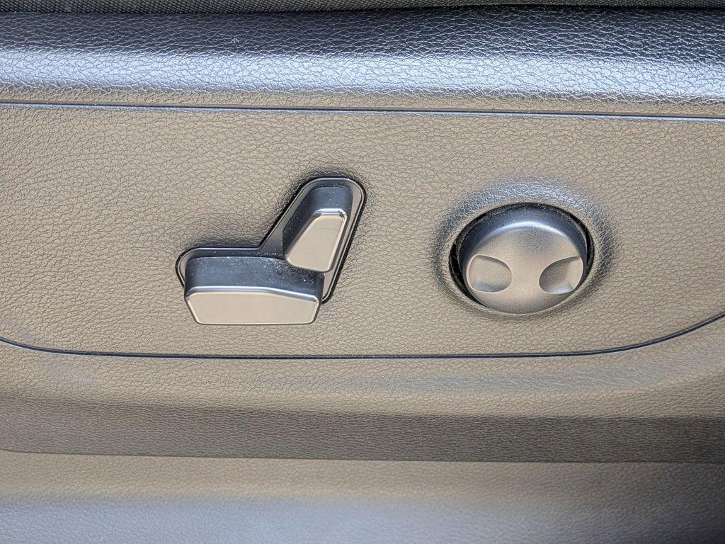 used 2022 Ram 1500 car, priced at $29,184
