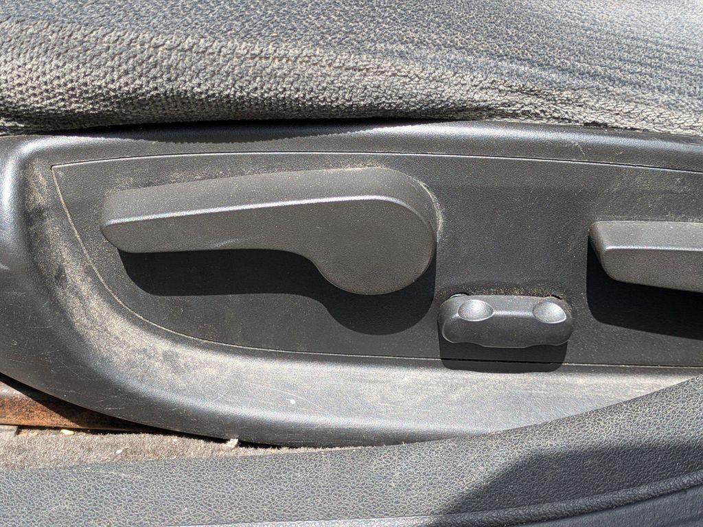 used 2011 Chevrolet Impala car, priced at $1,684