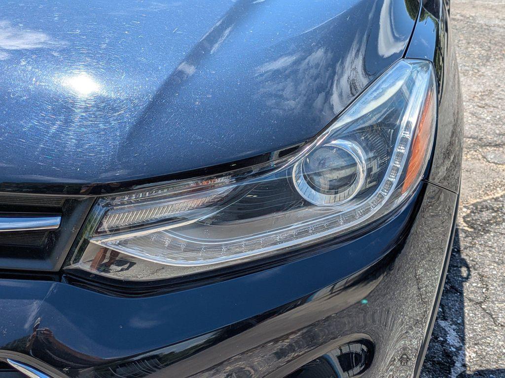 used 2022 Chevrolet Trax car, priced at $14,536