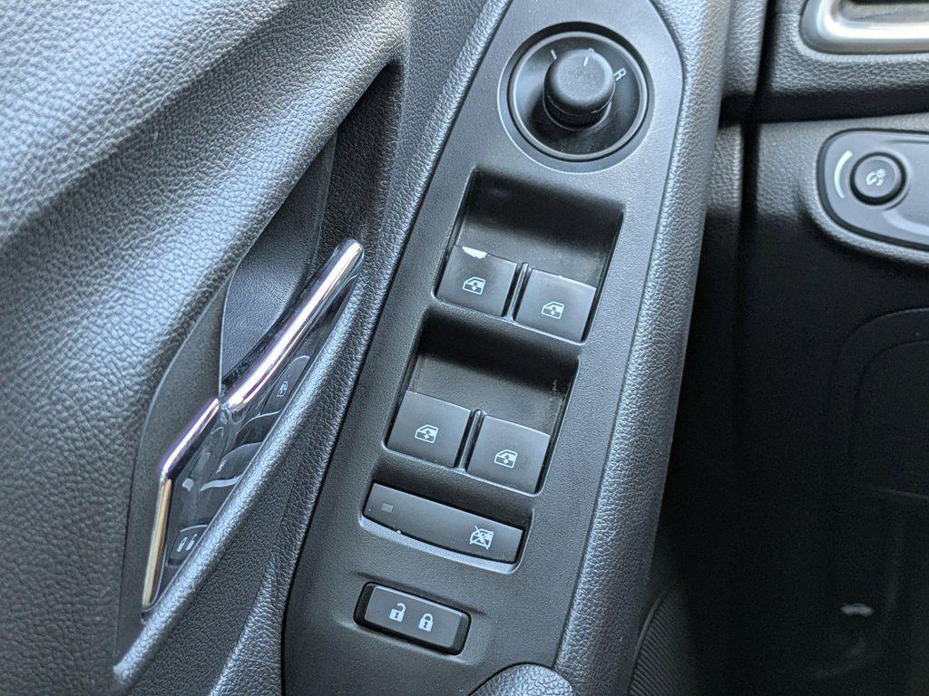 used 2022 Chevrolet Trax car, priced at $14,536