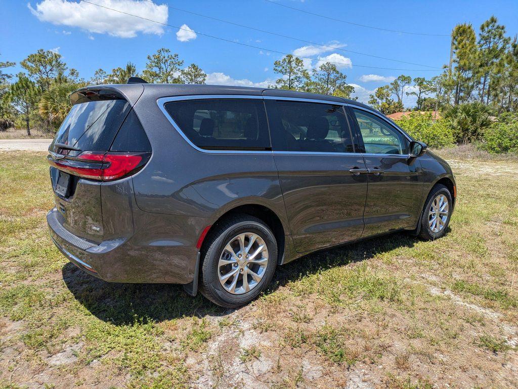 used 2023 Chrysler Pacifica car, priced at $28,684