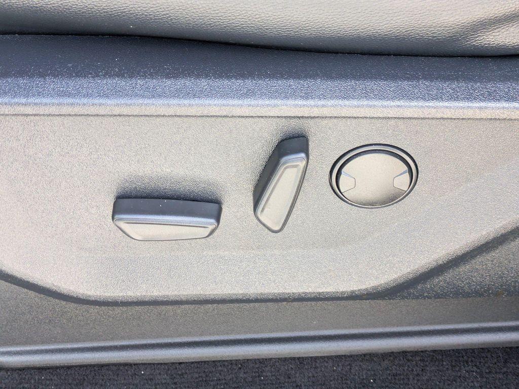 used 2022 Ford F-150 car, priced at $30,236