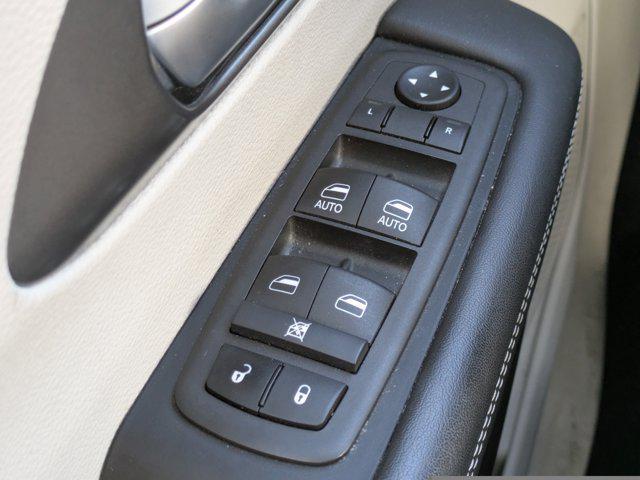 used 2024 Chrysler Pacifica car, priced at $24,384