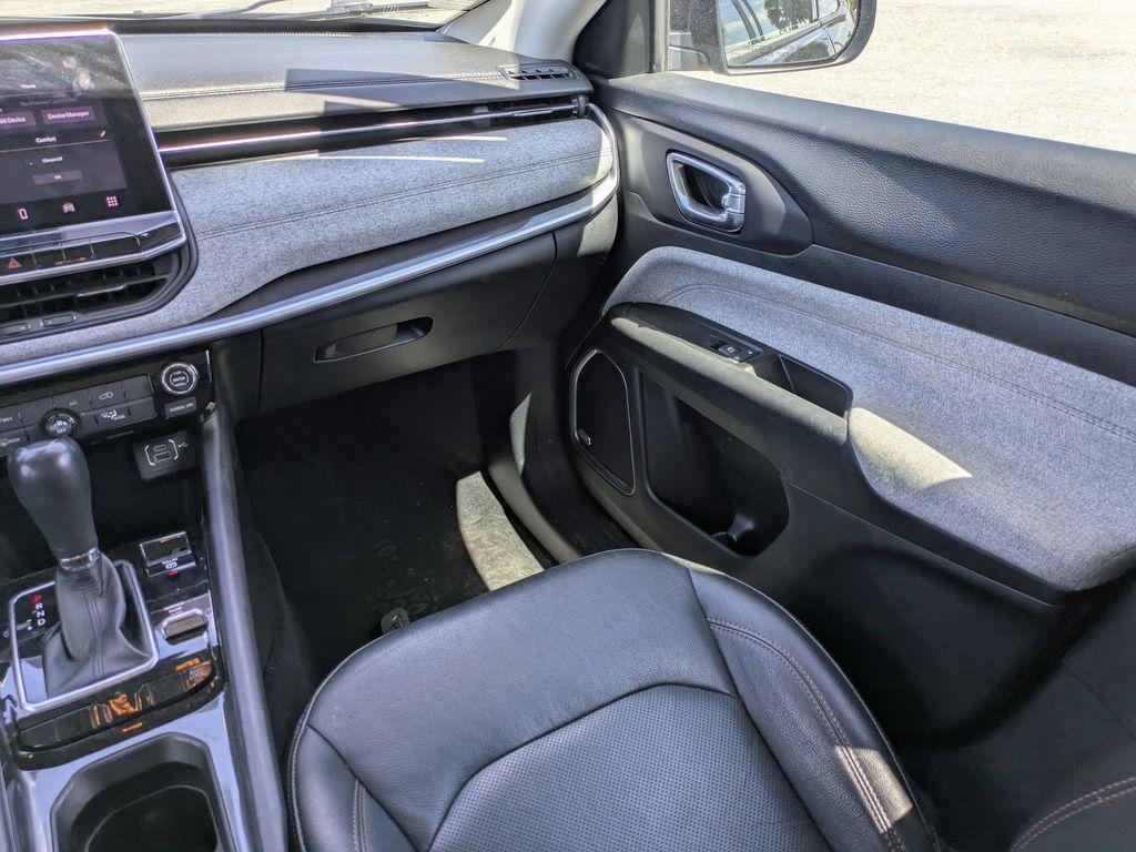used 2022 Jeep Compass car, priced at $19,084
