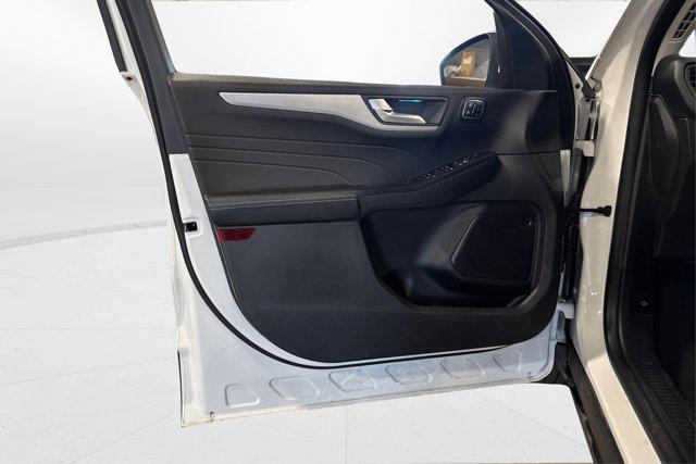 used 2024 Ford Escape car, priced at $25,250