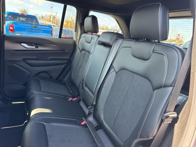 new 2025 Jeep Grand Cherokee car, priced at $34,430