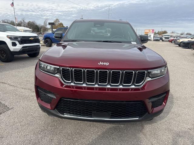 new 2025 Jeep Grand Cherokee car, priced at $27,825
