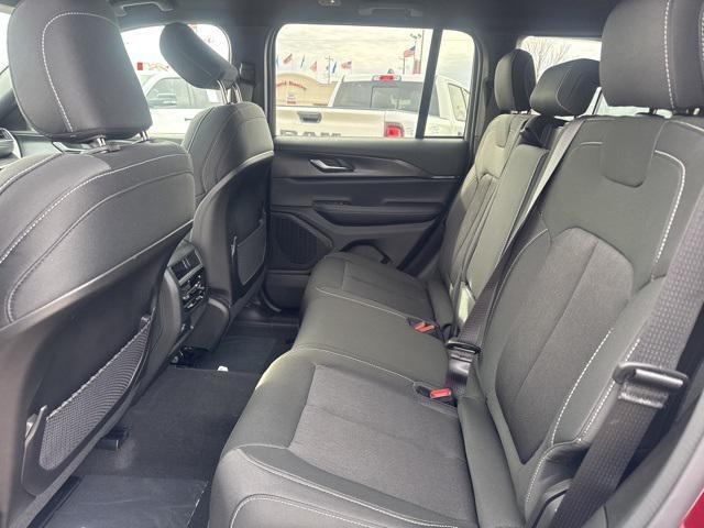 new 2025 Jeep Grand Cherokee car, priced at $27,825