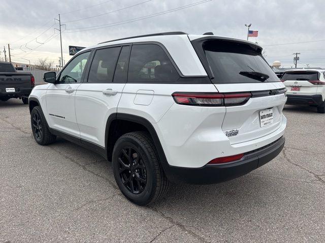 new 2026 Jeep Grand Cherokee car, priced at $38,189