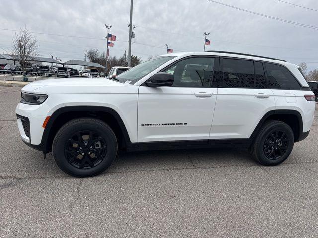 new 2026 Jeep Grand Cherokee car, priced at $38,189