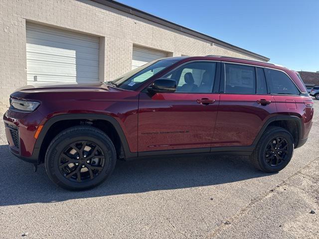 new 2026 Jeep Grand Cherokee car, priced at $40,430