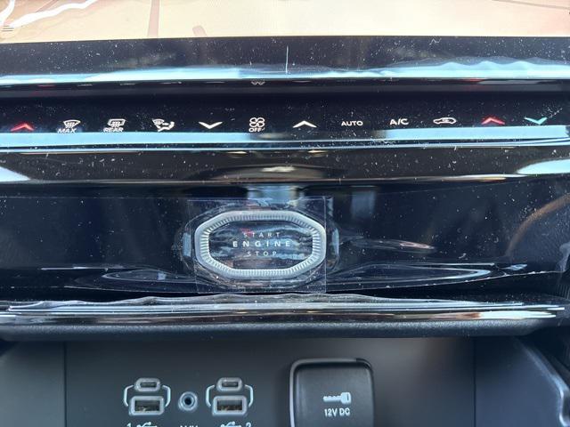 new 2026 Jeep Grand Cherokee car, priced at $40,430