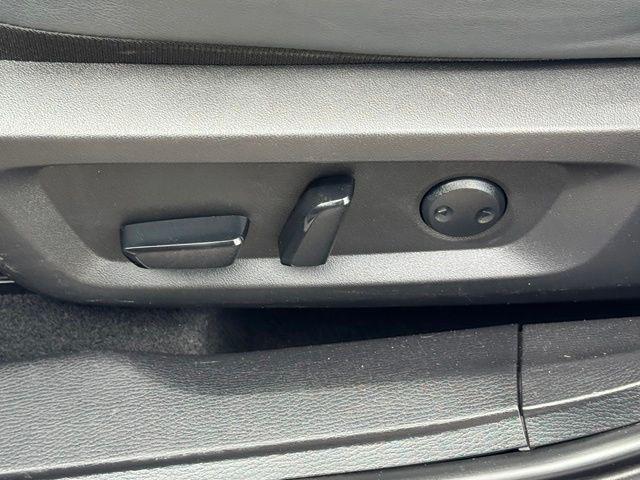 used 2024 Mitsubishi Outlander car, priced at $26,559