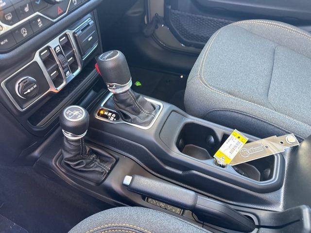 new 2026 Jeep Gladiator car, priced at $41,690