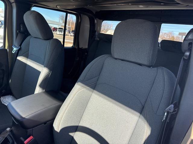 new 2026 Jeep Gladiator car, priced at $42,890