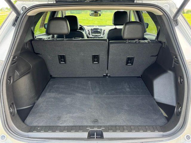 used 2022 Chevrolet Equinox car, priced at $23,647