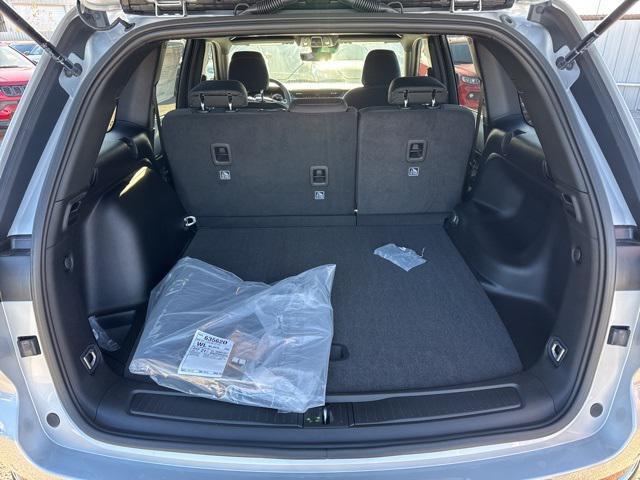 new 2025 Jeep Grand Cherokee car, priced at $30,425