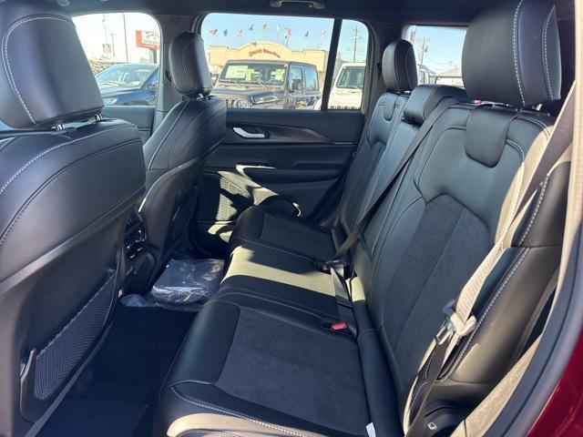 new 2025 Jeep Grand Cherokee car, priced at $33,030