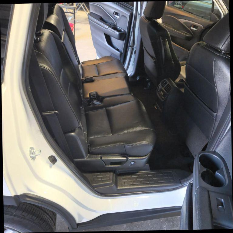 used 2021 Honda Pilot car, priced at $20,900