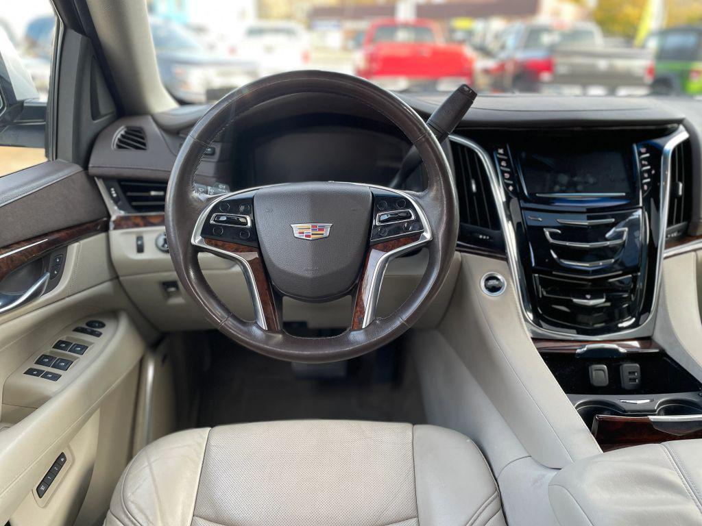 used 2015 Cadillac Escalade ESV car, priced at $24,995