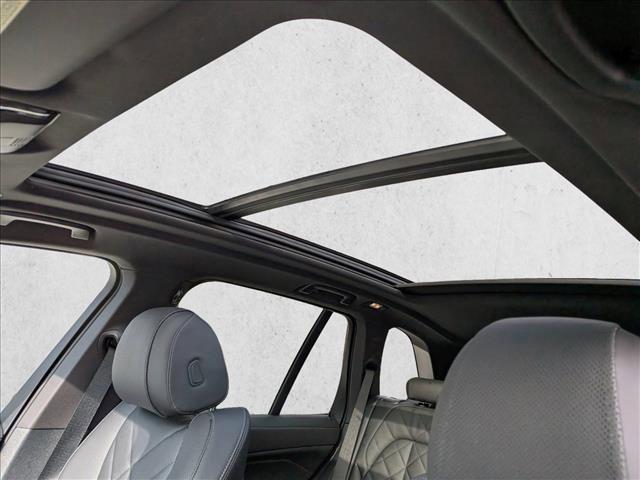 new 2026 BMW X5 PHEV car, priced at $80,000