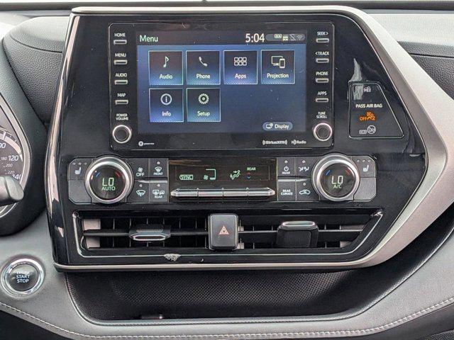 used 2022 Toyota Highlander car, priced at $29,789