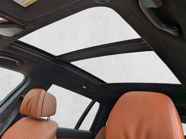new 2026 BMW X7 car, priced at $124,189