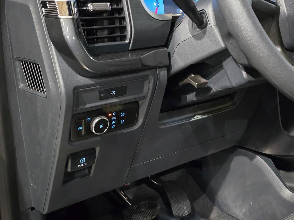 new 2025 Ford F-150 car, priced at $42,278