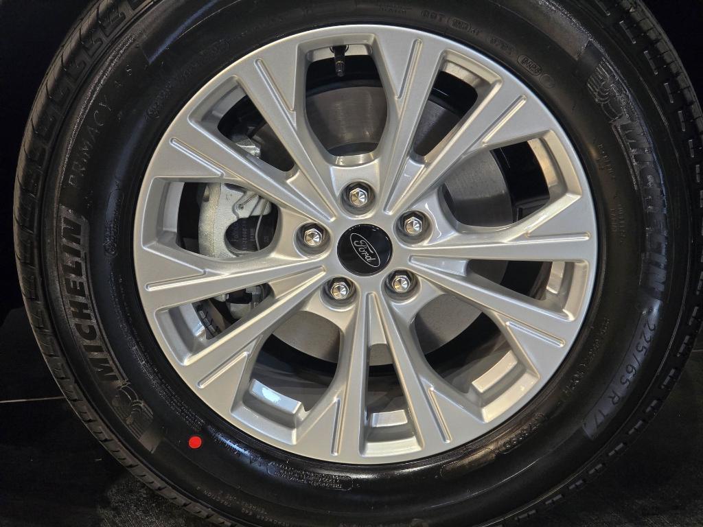 new 2025 Ford Escape car, priced at $25,531