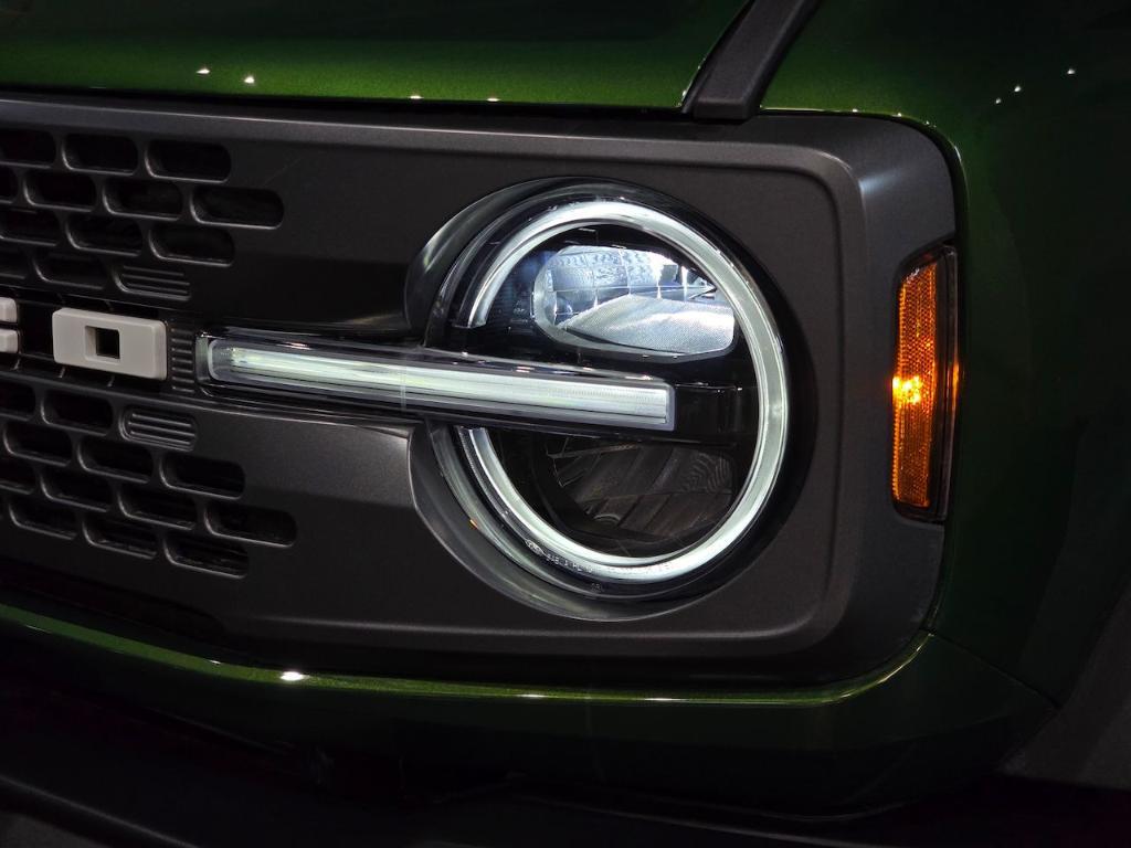 new 2025 Ford Bronco car, priced at $58,164