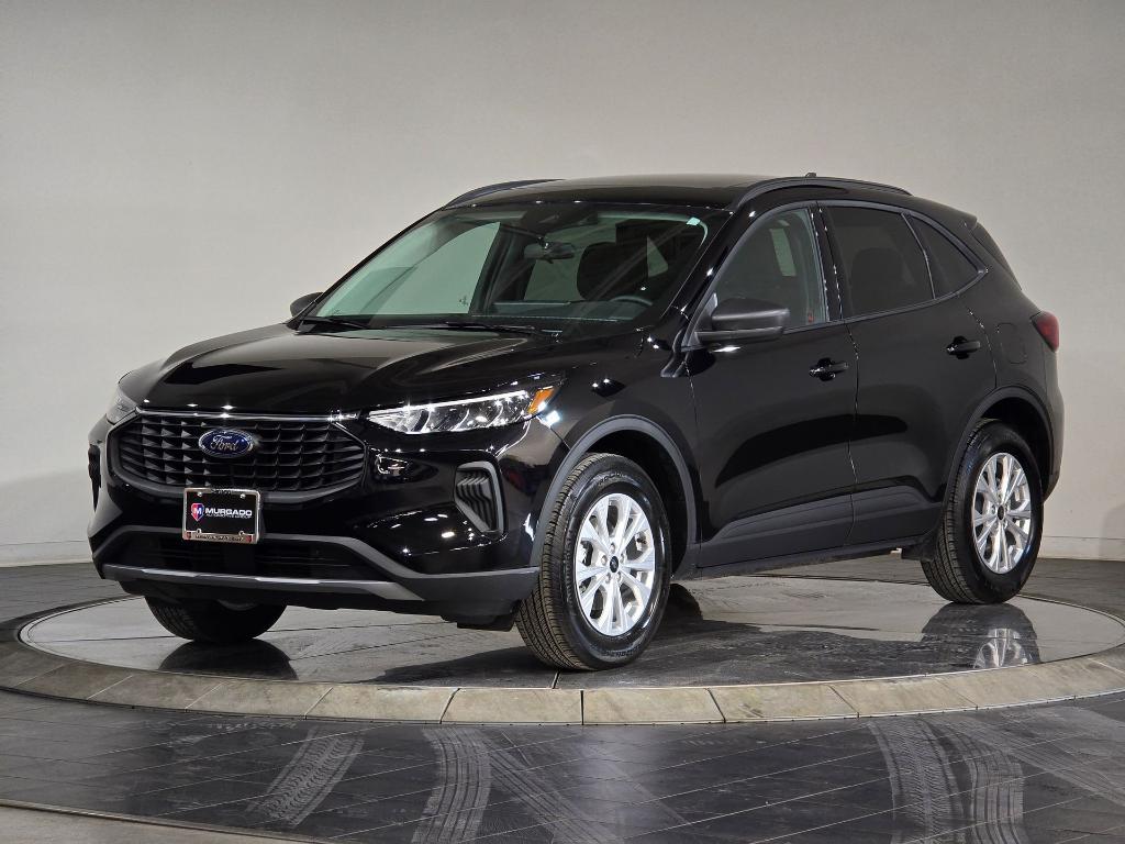 used 2025 Ford Escape car, priced at $25,111