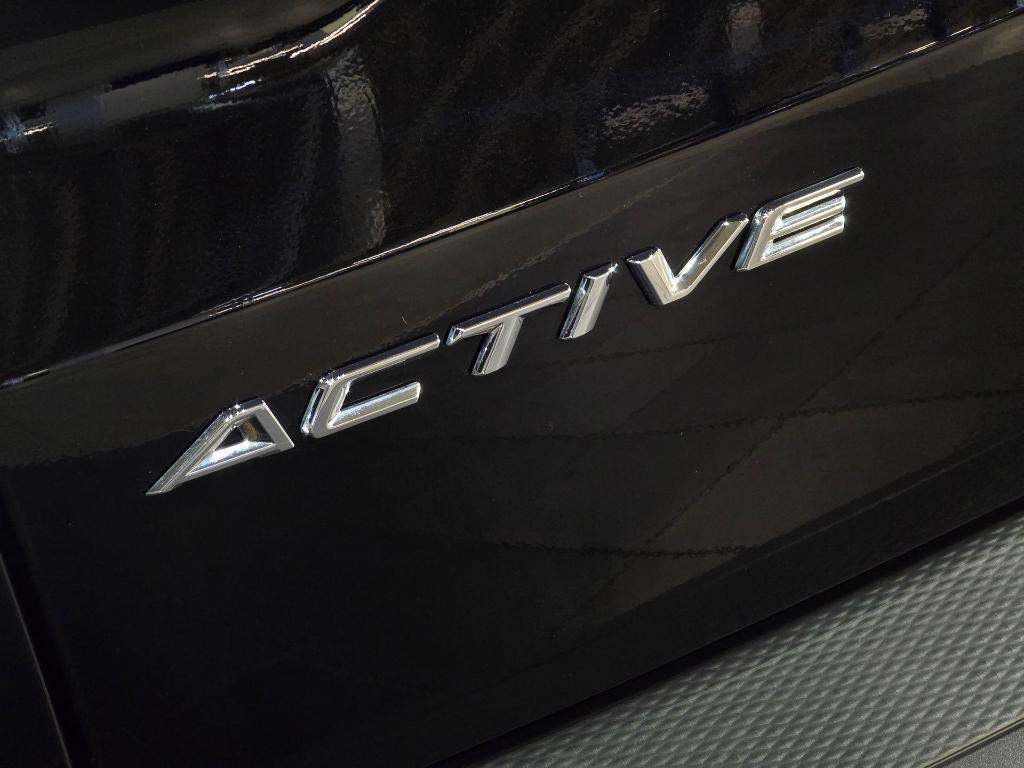 used 2025 Ford Escape car, priced at $25,111