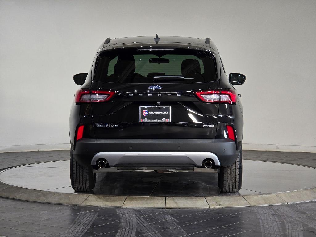 used 2025 Ford Escape car, priced at $25,111