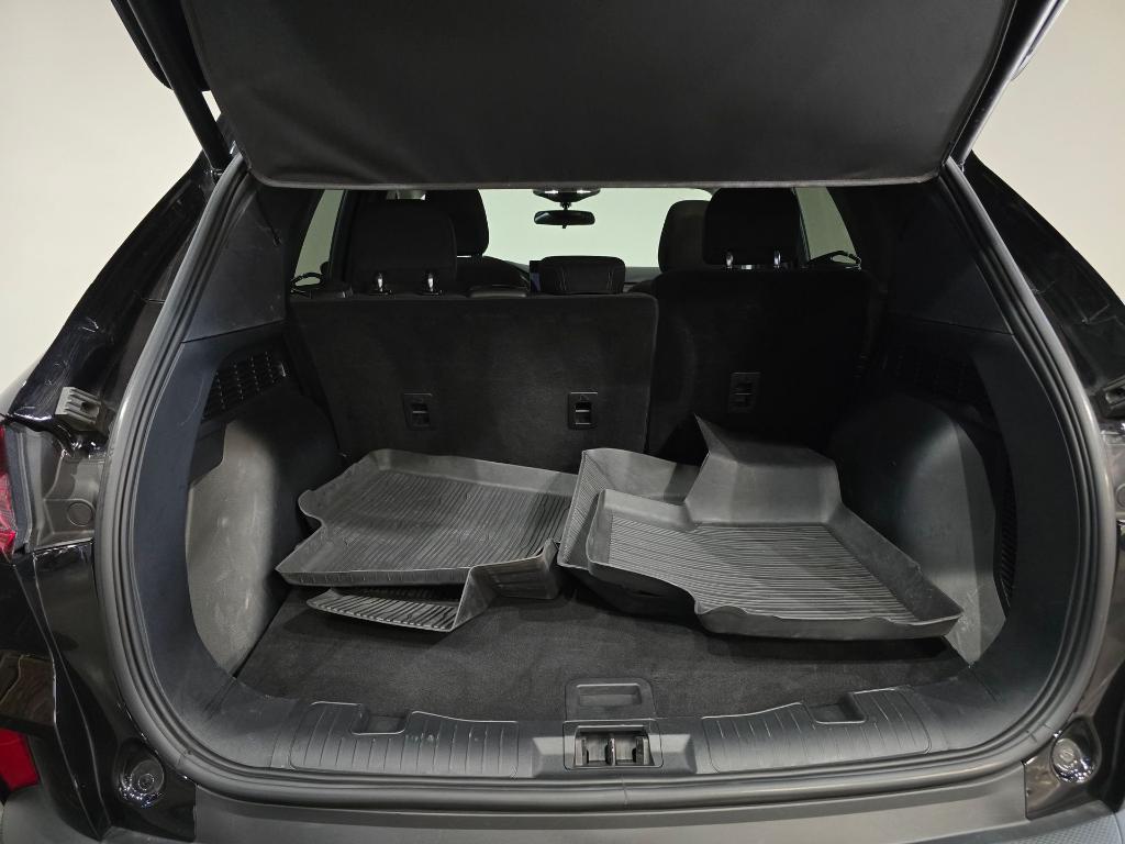 used 2025 Ford Escape car, priced at $25,111