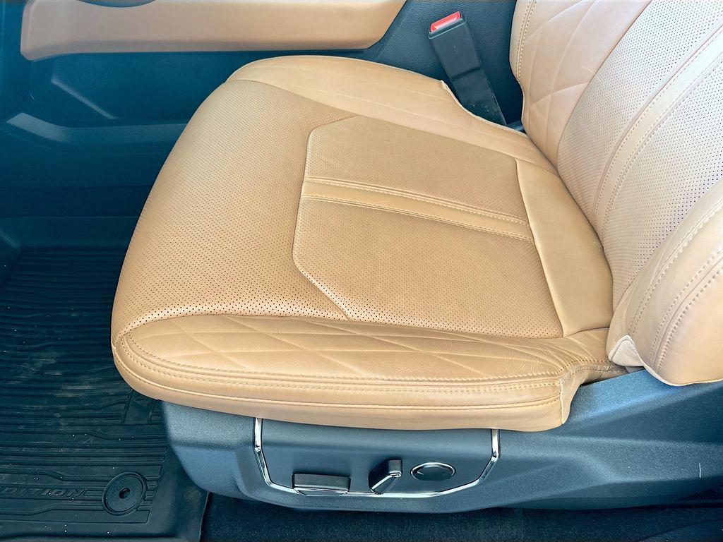 used 2024 Ford Expedition car, priced at $56,200