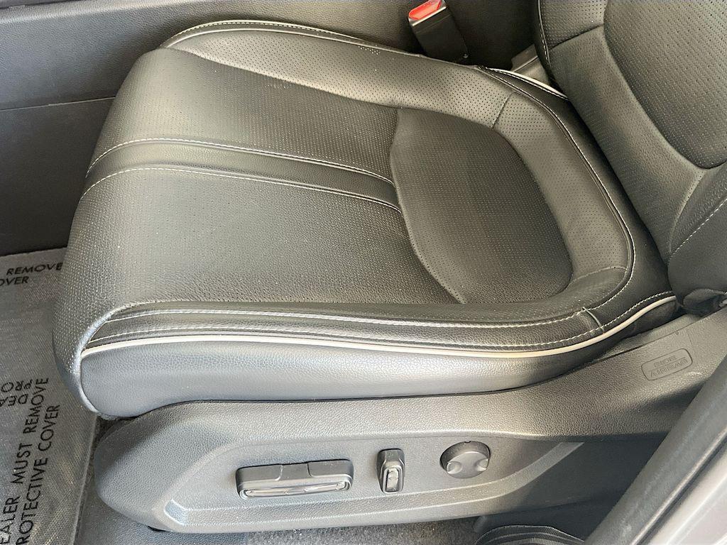 used 2024 Honda Pilot car, priced at $37,000