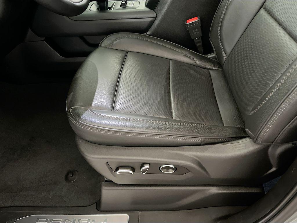used 2025 GMC Sierra 1500 car, priced at $52,200