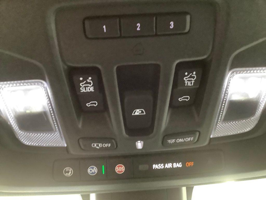 used 2022 GMC Sierra 1500 car, priced at $38,980