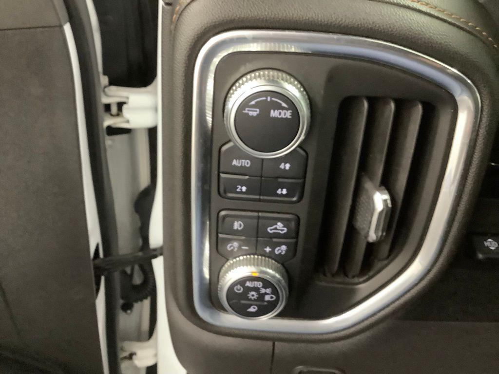 used 2022 GMC Sierra 1500 car, priced at $38,980
