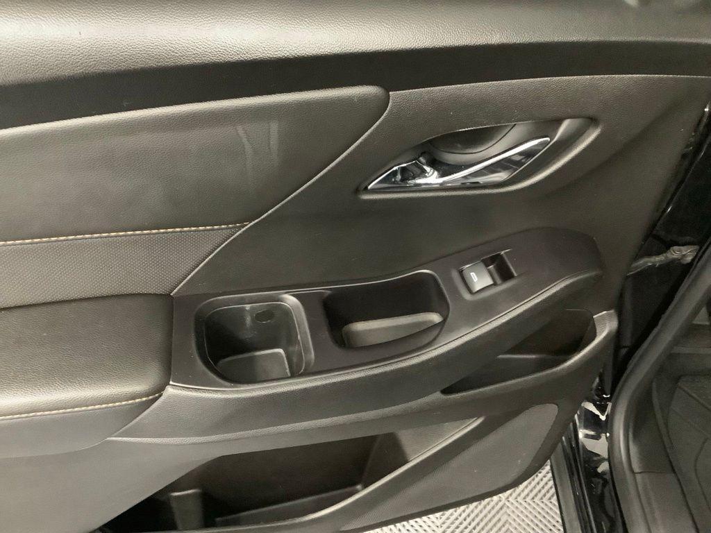 used 2020 Chevrolet Traverse car, priced at $26,480