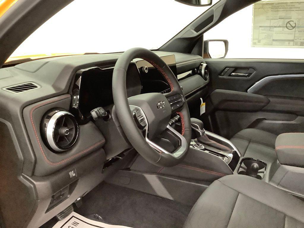 new 2025 Chevrolet Colorado car