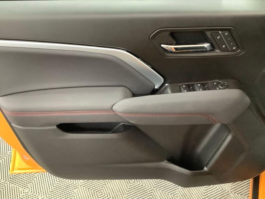 new 2025 Chevrolet Colorado car