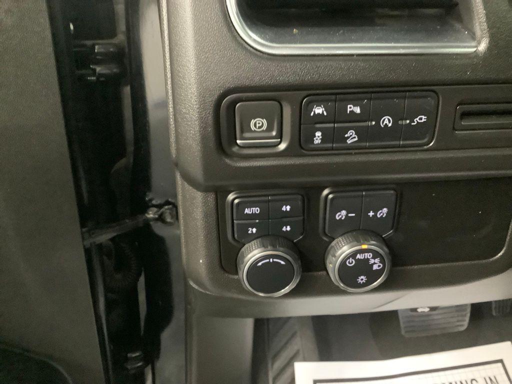 used 2021 Chevrolet Suburban car, priced at $39,980