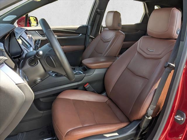 used 2023 Cadillac XT5 car, priced at $32,500