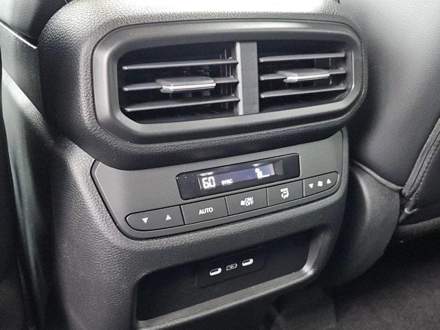 new 2025 Honda Pilot car, priced at $53,750