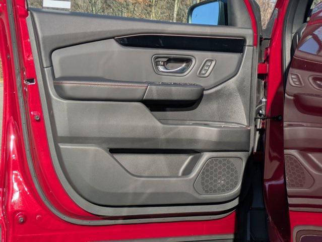 new 2025 Honda Pilot car, priced at $51,350